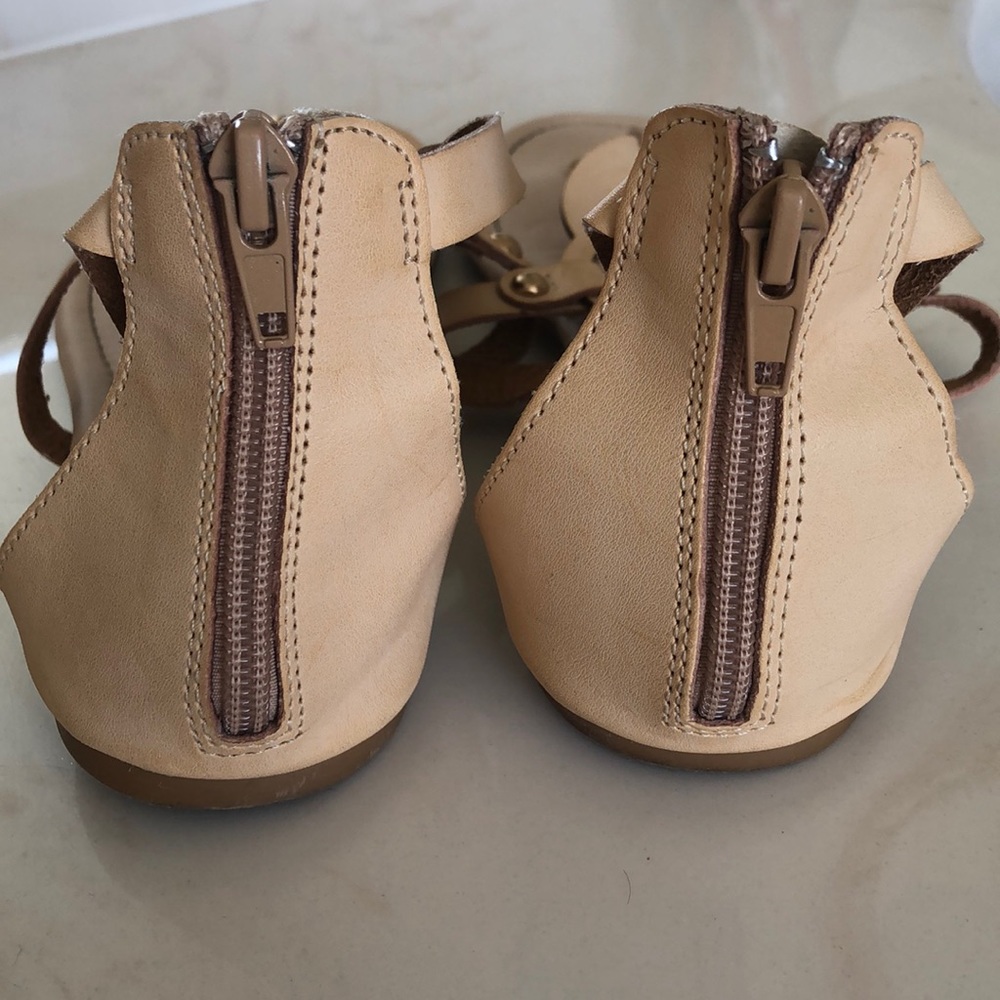 Sandals - Picture 3 of 4